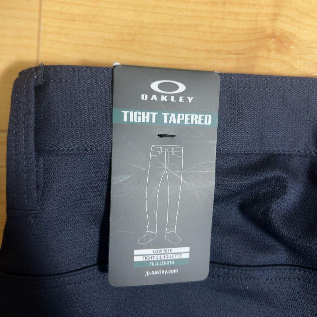 新品タグ付き　オークリー メンズ スカル刺繍3Dテーパードパンツ　W92