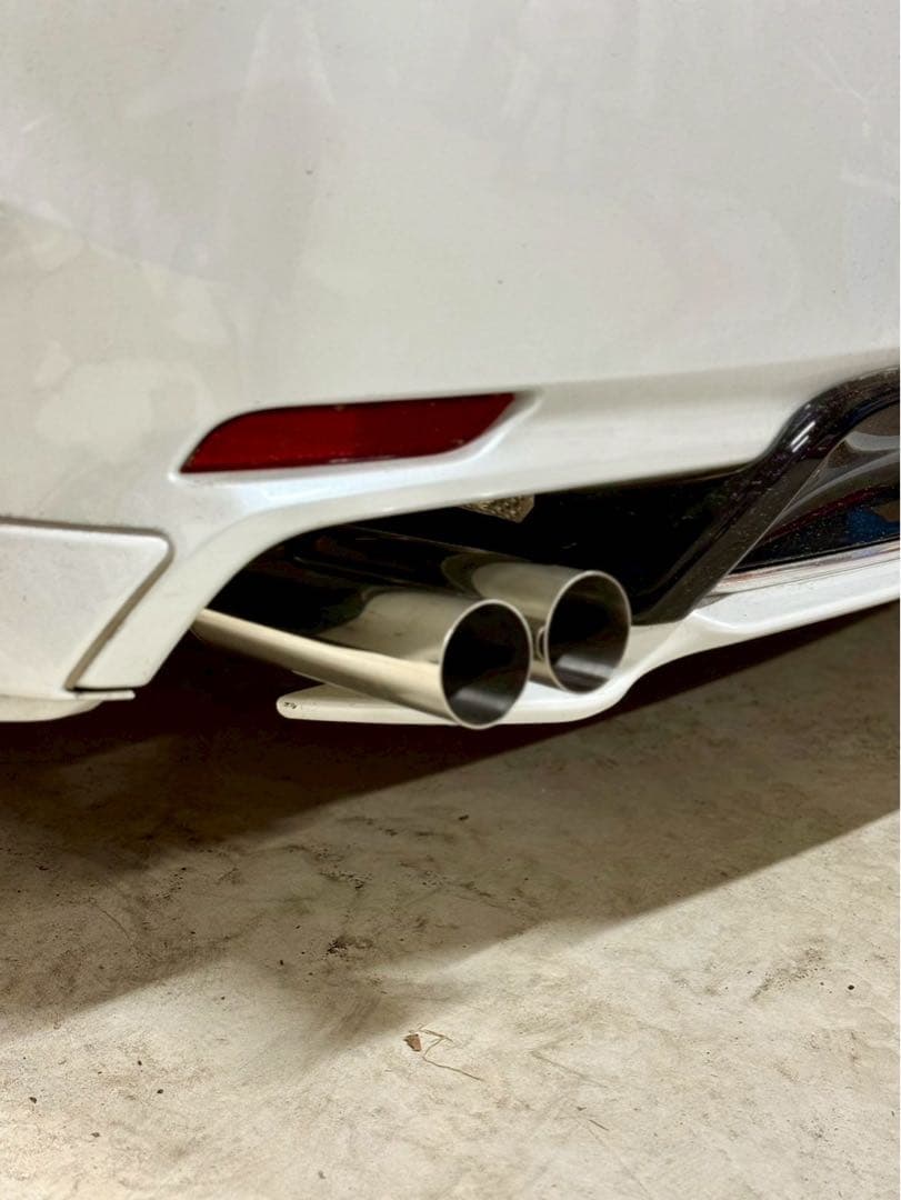 AXVH70カムリ　オリジナルマフラー　リアピース　ストレートマフラー