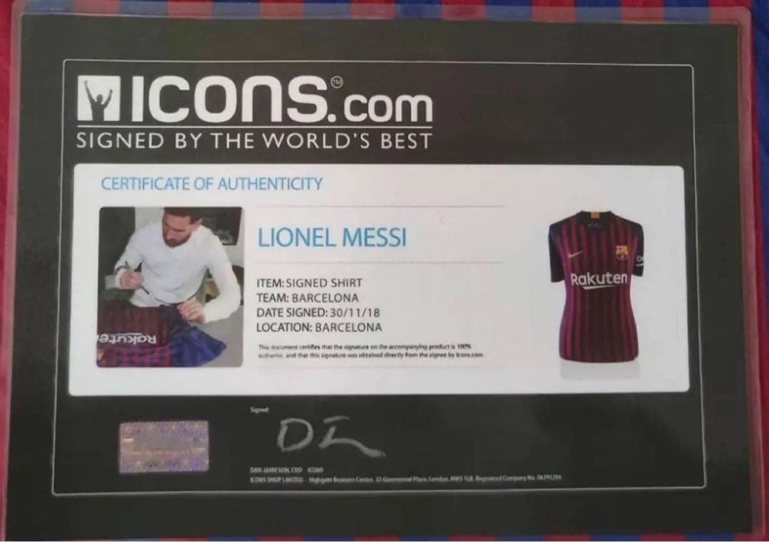 【メッシ直筆サイン入り3枚】 アルゼンチン代表•バルセロナユニフォームおまけ付き
