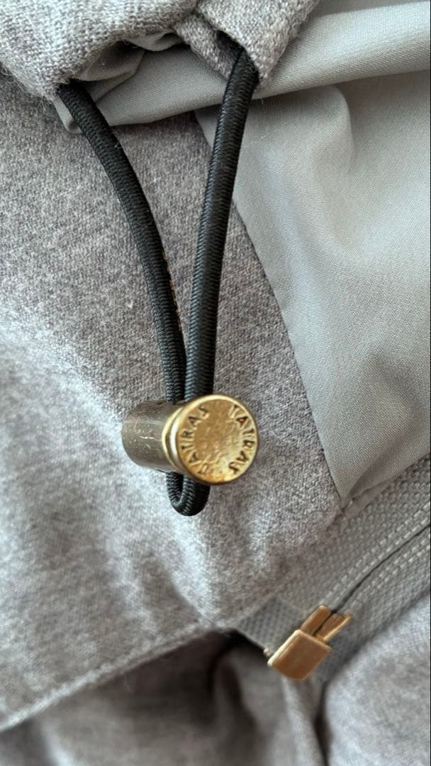 りくTATRAS　ファー　ダウンベスト　サイズ03 L グレー　ハンガー