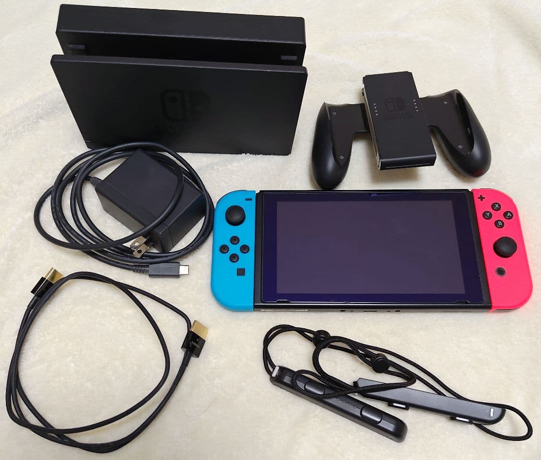 Nintendo Switch 本体【片方のコントローラーに不具合有り】