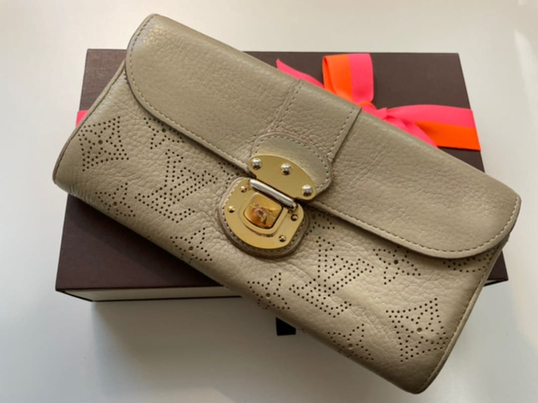 ❤️チーズケーキ❤️Louis Vuitton ルイヴィトン マヒナ 長財布