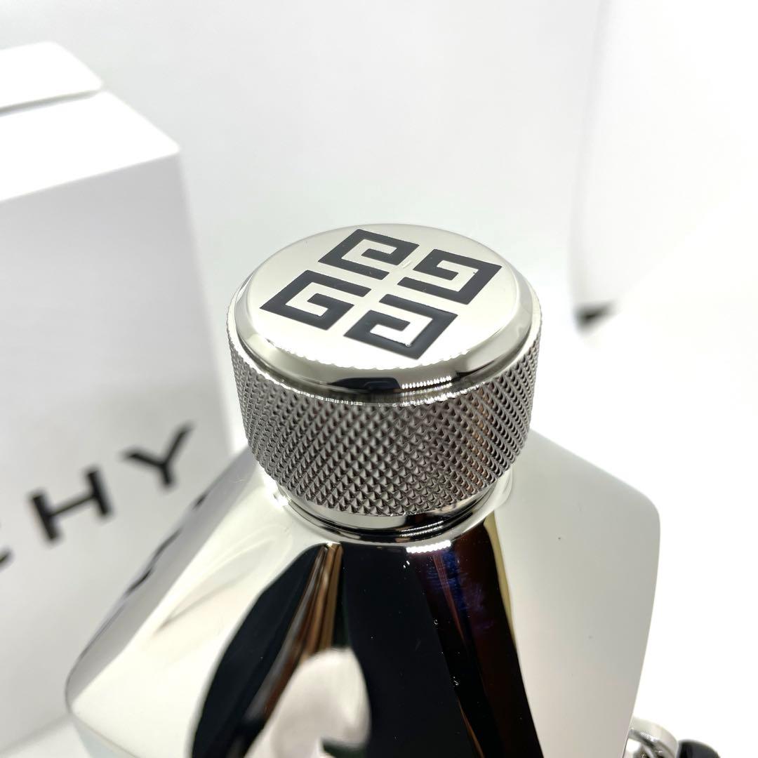 GIVENCHY シルバー　ウォーターボトル（水筒）