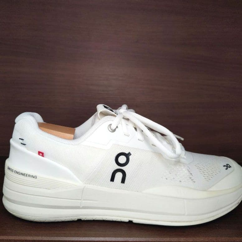 価格応談 ON/オン THE ROGER Pro 27cm 軽度使用品