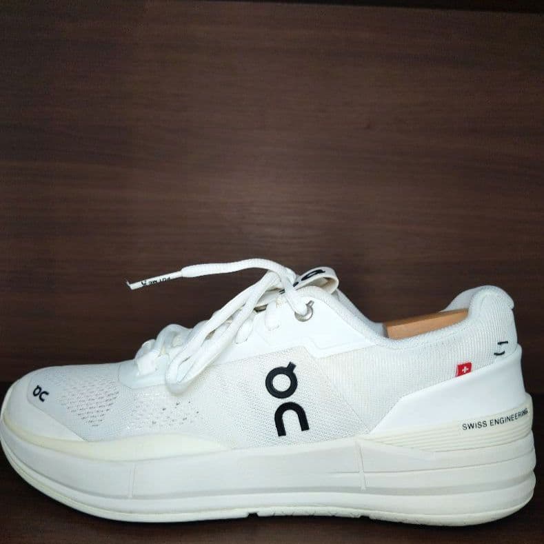 価格応談 ON/オン THE ROGER Pro 27cm 軽度使用品