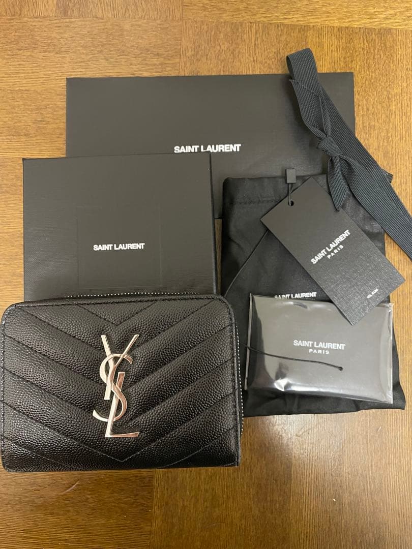 SAINT LAURENT 2つ折り財布　サンローラン