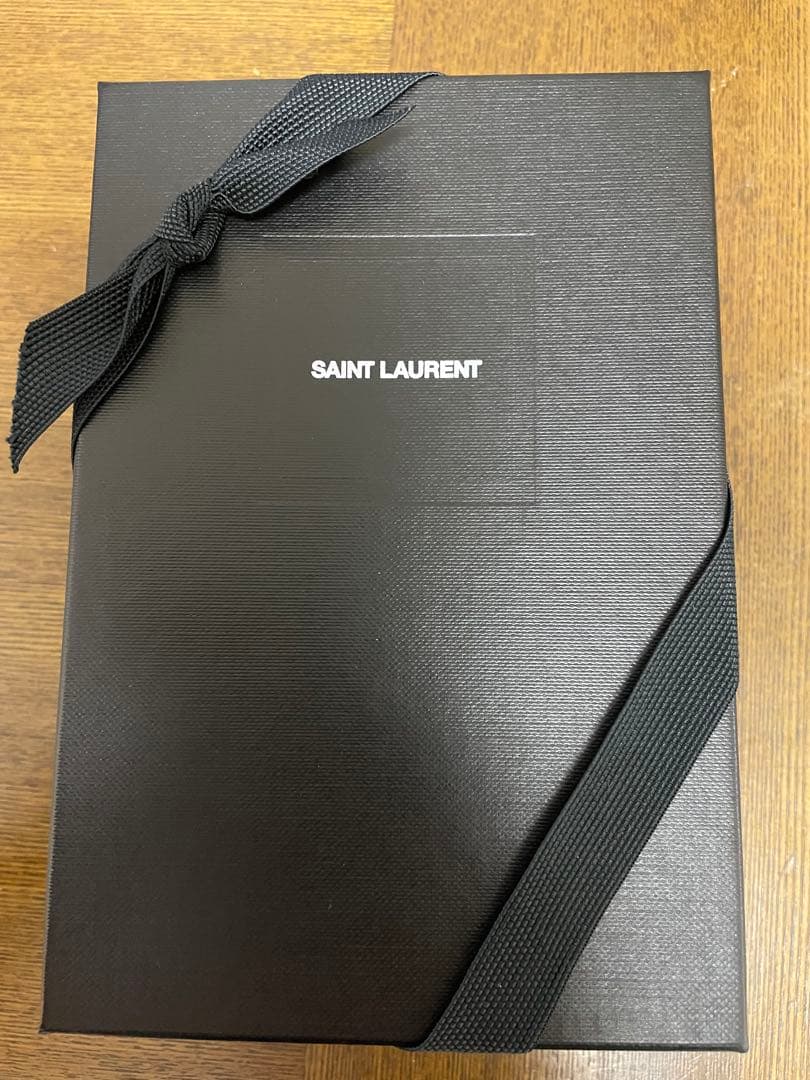 SAINT LAURENT 2つ折り財布　サンローラン