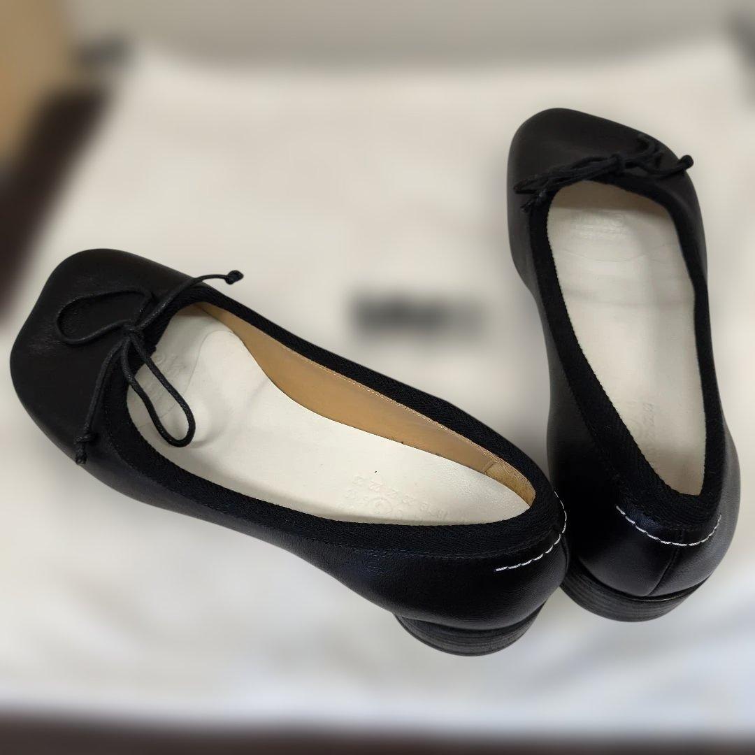 Maison Margiela MM6 ブラックフラットシューズ