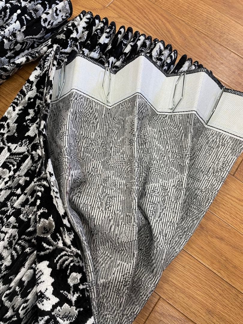 新品即納　仮眠カーテン　トラック　新格子　ブラック　裏地無し