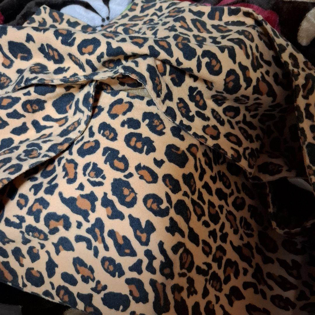 A BATHING APE　レオパードマフラー