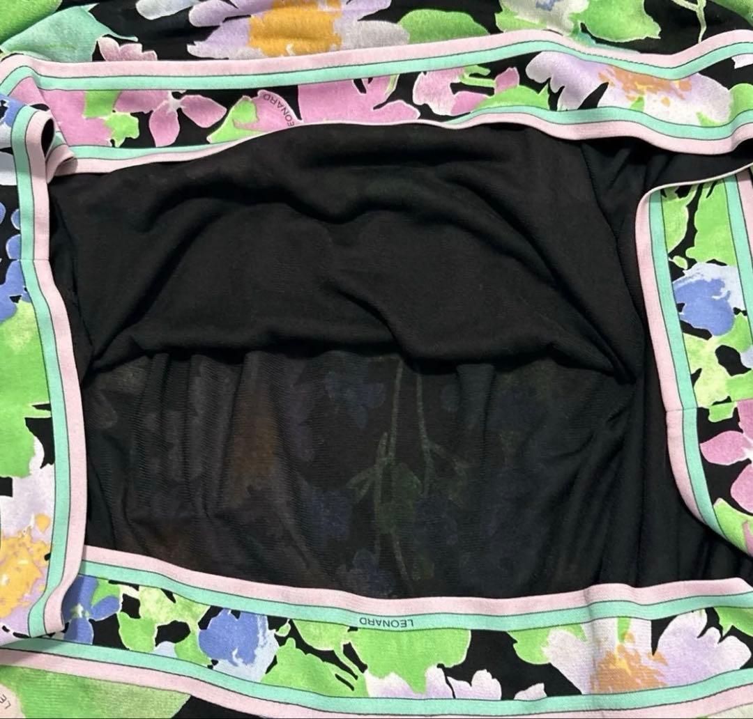 【新品タグ付き】レオナール　カンカン素材　フラワープリント 半袖　チュニック