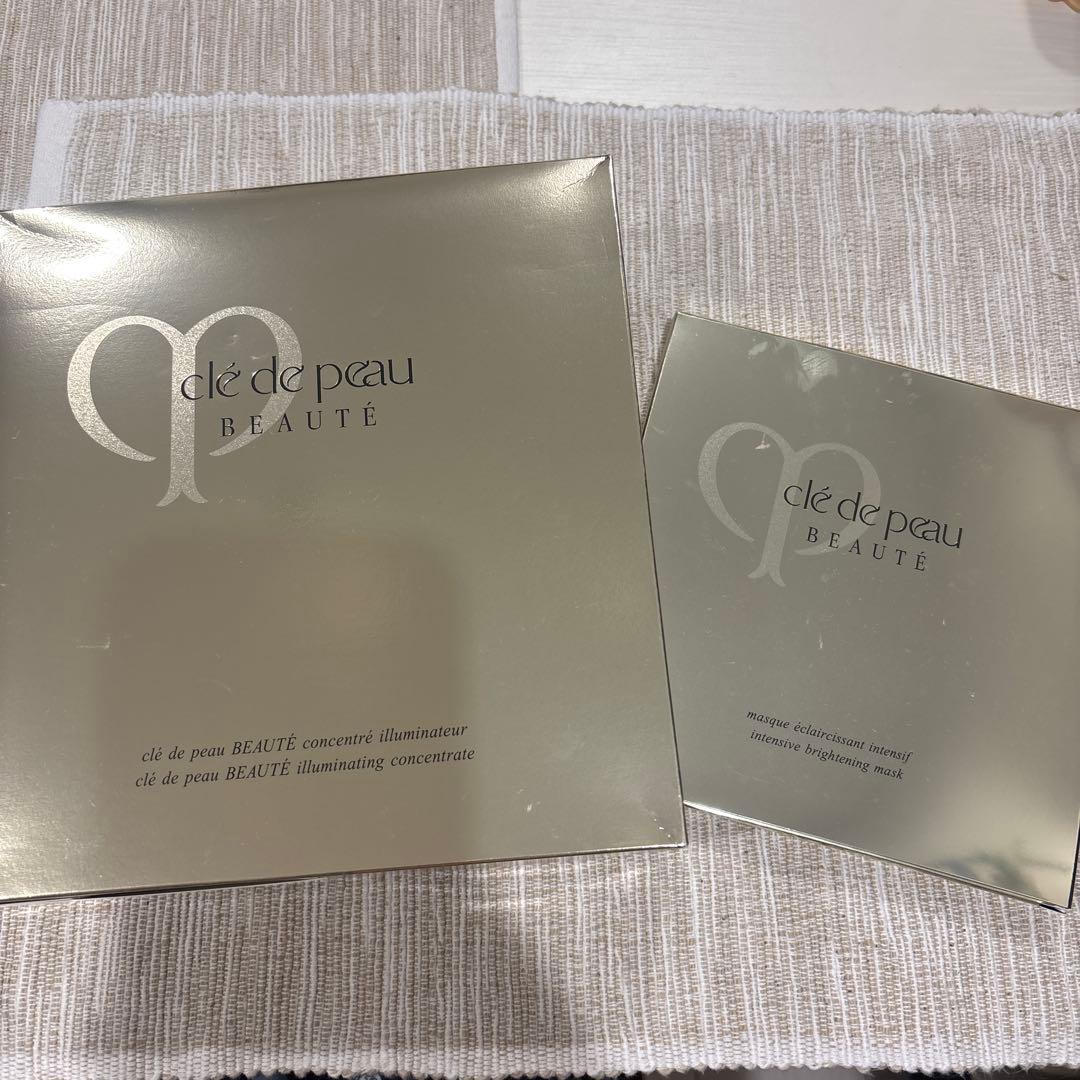 ちかりんこ　クレ・ド・ポー ボーテ　美白マスク