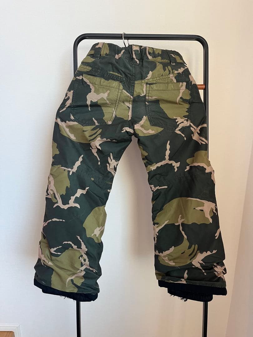 Burton 子供用 スノーボードウェア 上下セット XS （グローブ付き）