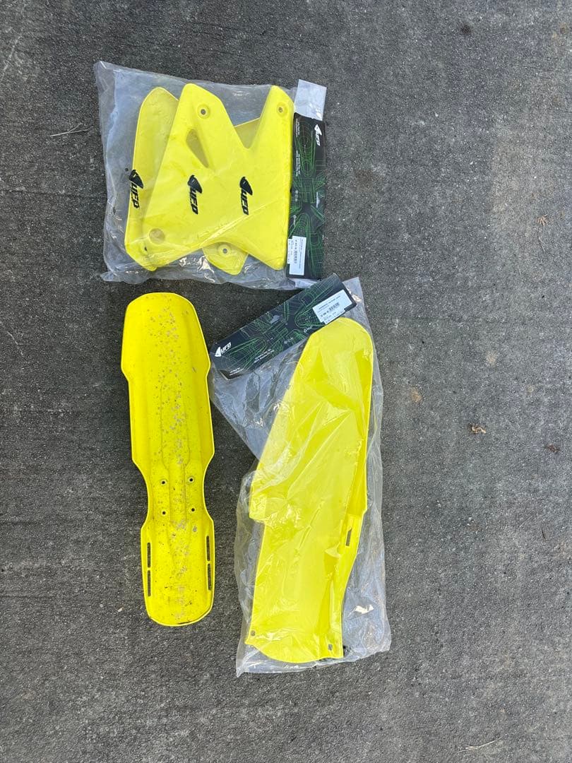 DR-Z400SMカウルセット