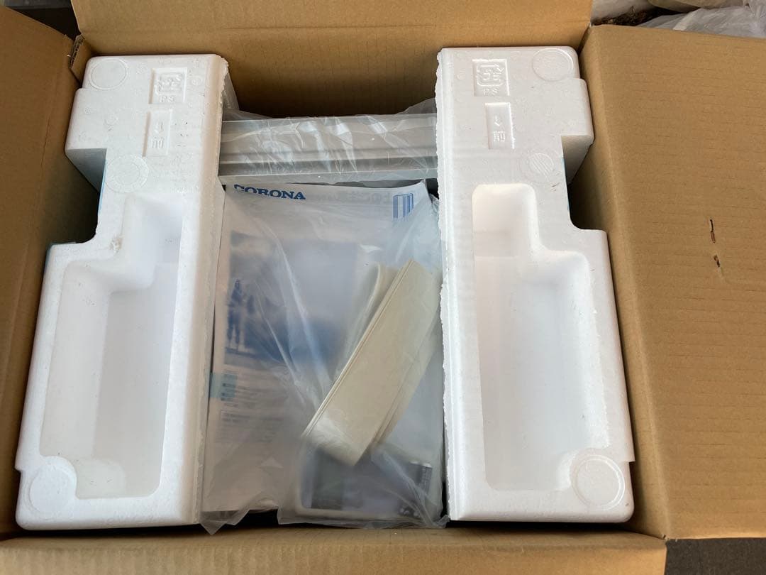 【新品未使用】コロナウインドエアコン(2025.12購入)シェルホワイト