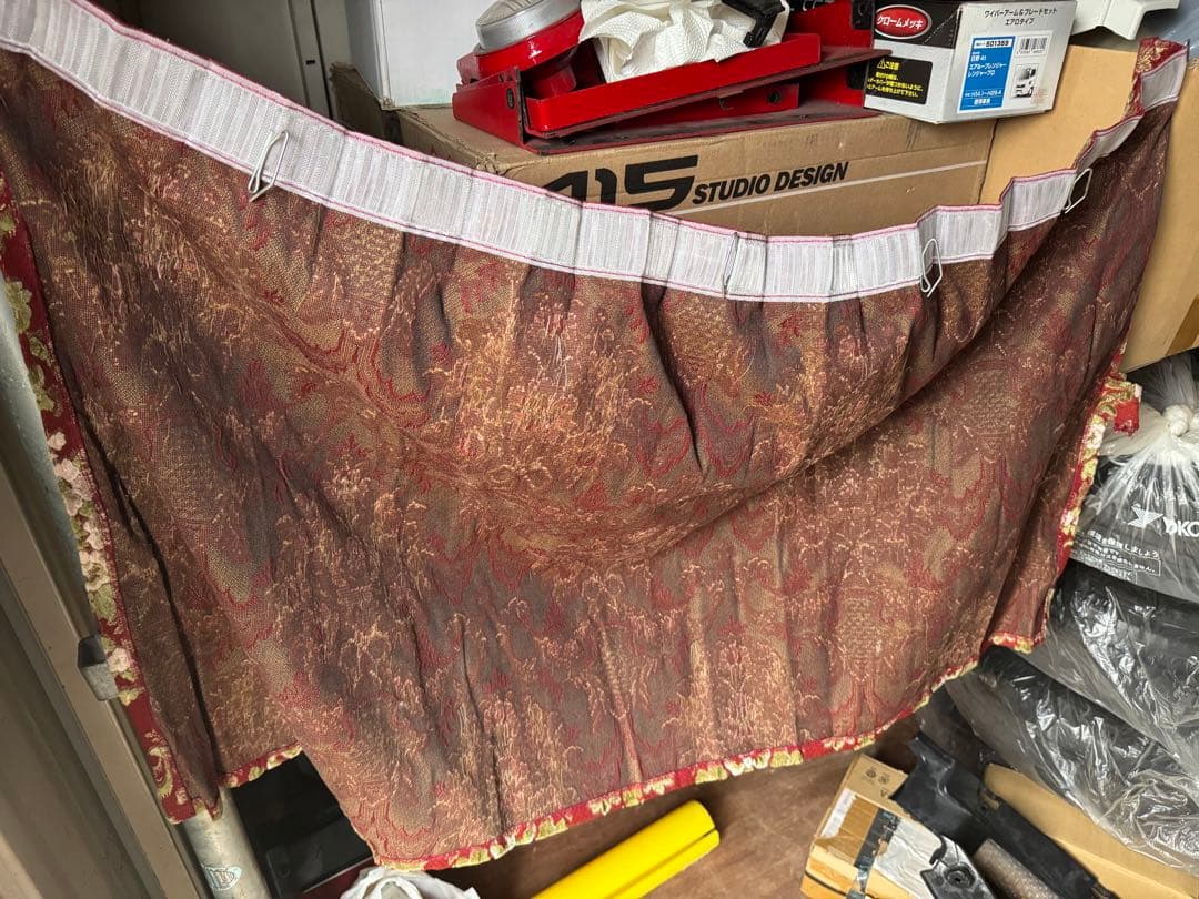 金華山　カーテン