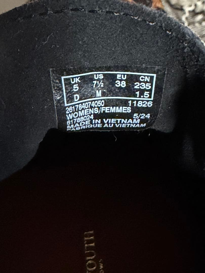 【新品】Clarks Originals WALLABEE BOOTレオパード柄