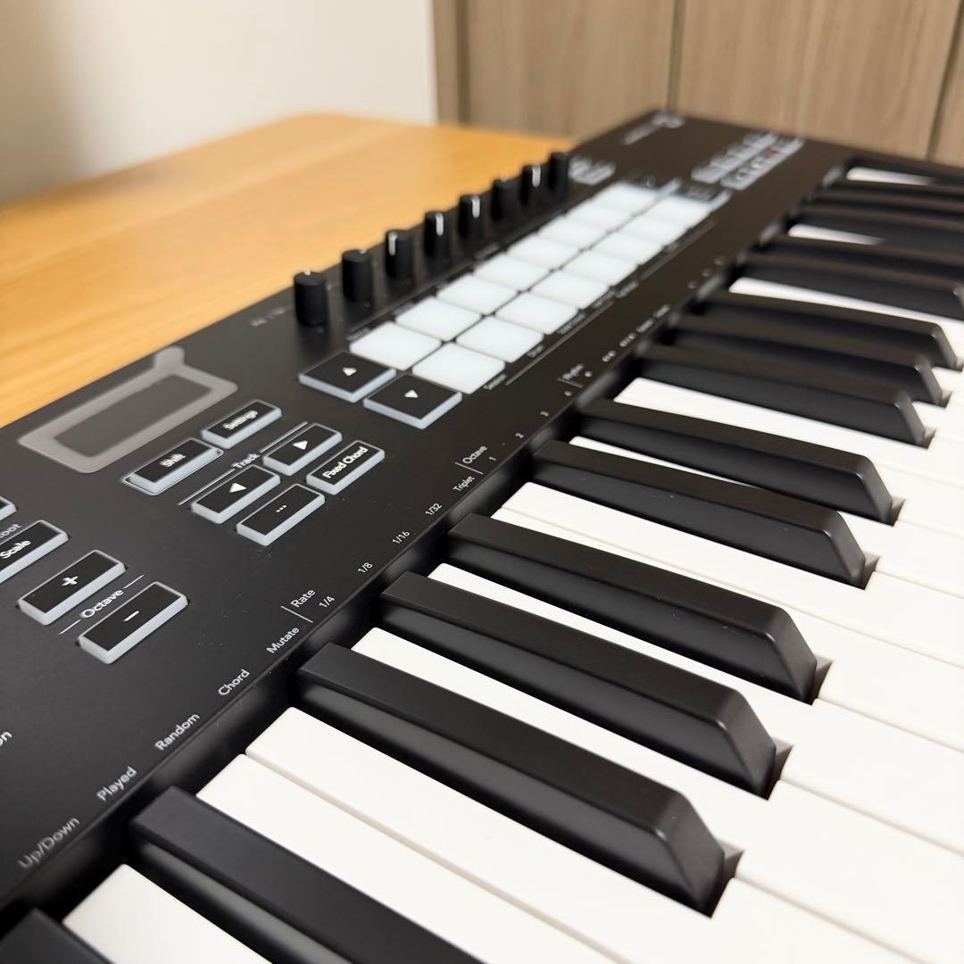 NOVATION LAUNCHKEY37 MIDIキーボード