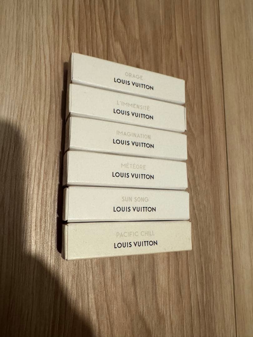 新宿未使用　ルイ・ヴィトン　香水サンプル　6本セット