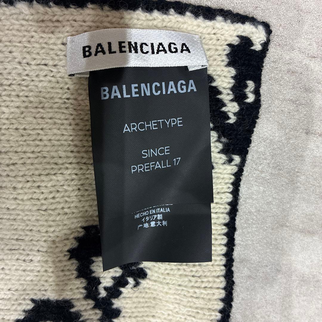 BALENCIAGA ロゴニットマフラー