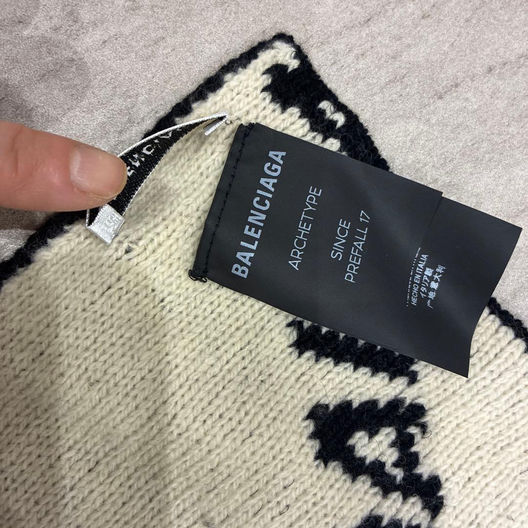 BALENCIAGA ロゴニットマフラー