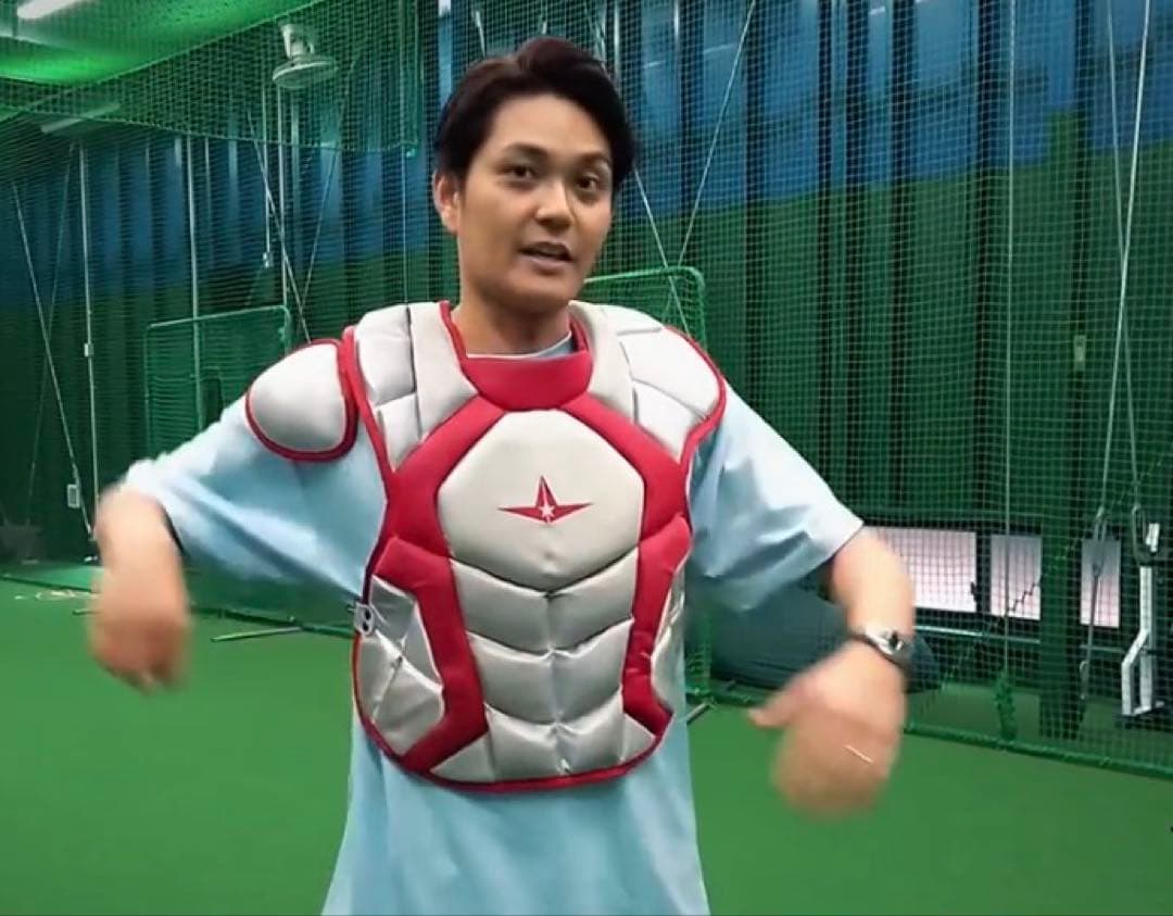 キャッチャー防具軟式 緑川氏使用