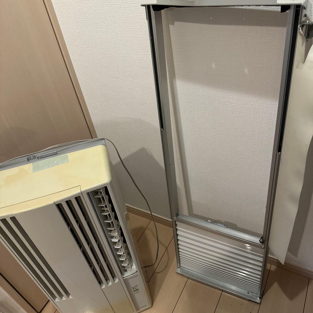 窓エアコン　　コロナ製