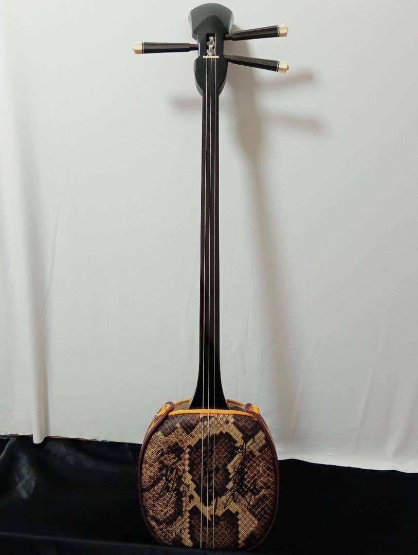 ？サイン入り三線 本体 ケース 爪