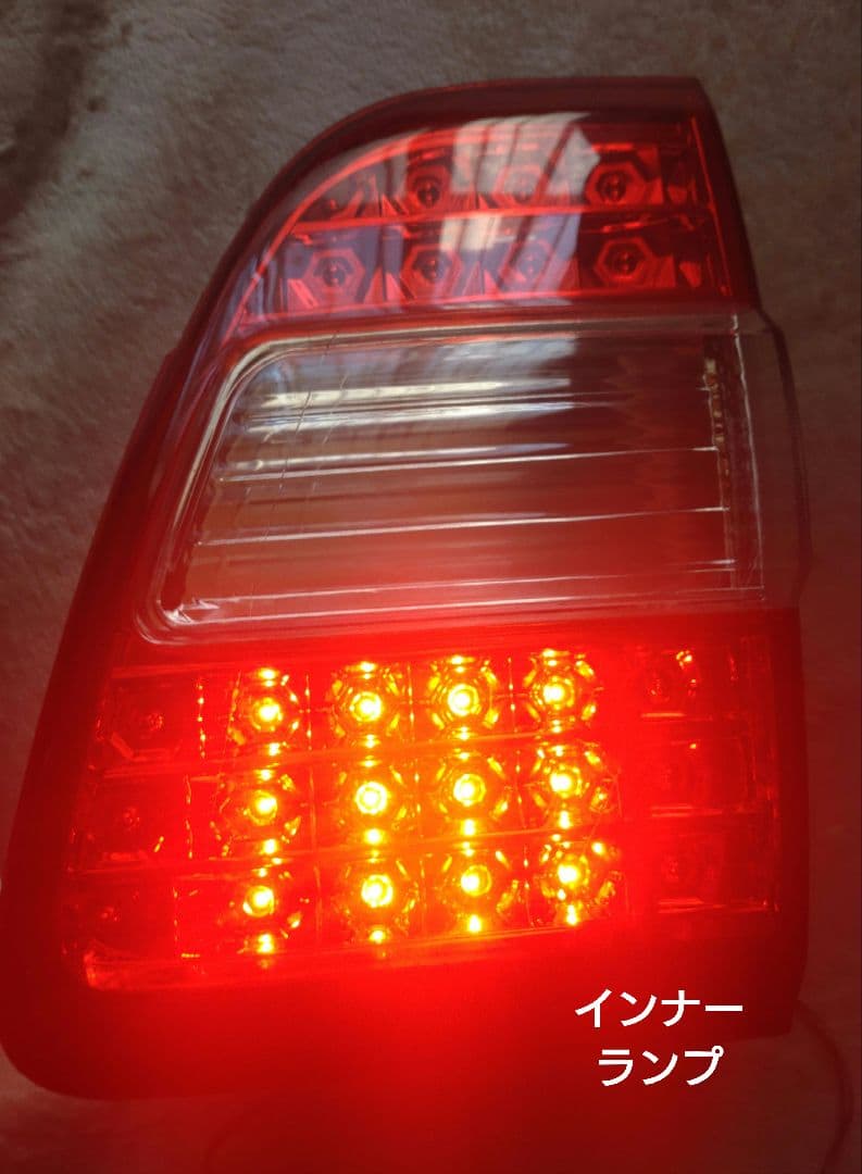 よ*し様 ランクル100 前中期 後期ルックLEDテールランプ 点灯良好 美品