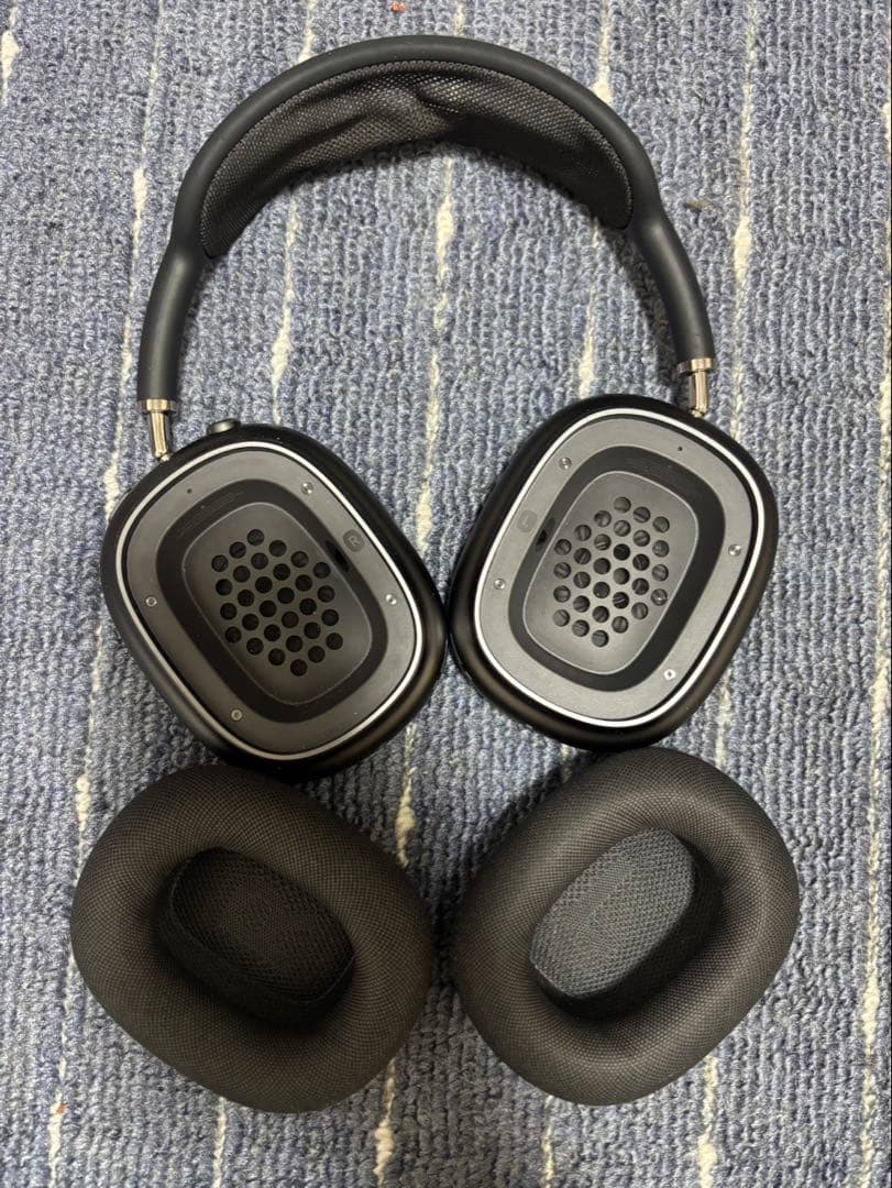 Airpods Maxヘッドフォン