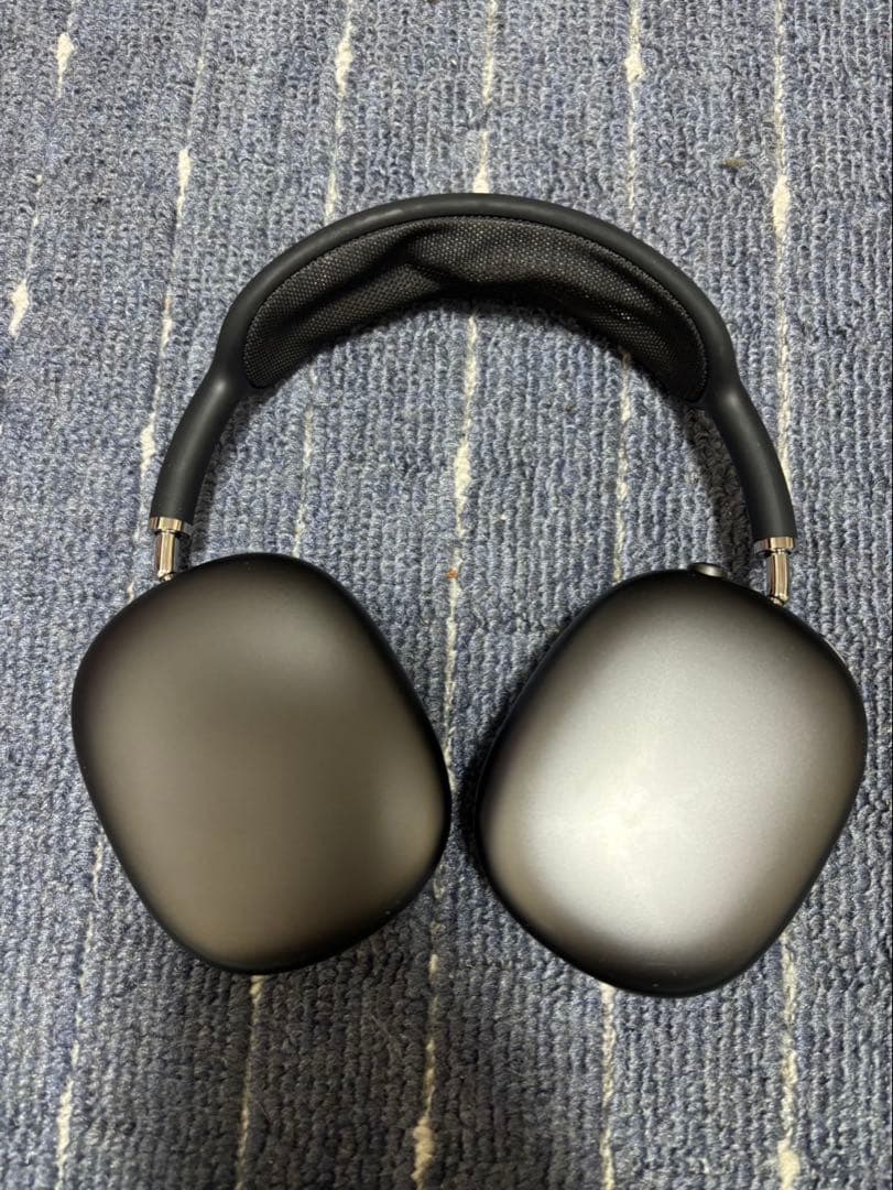 Airpods Maxヘッドフォン