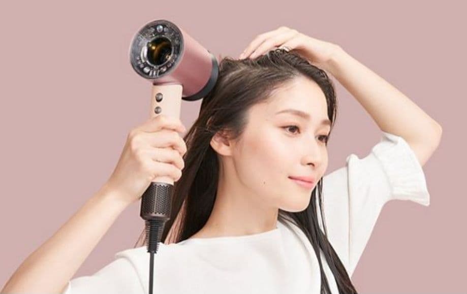dyson　ダイソン　ピンク ヘアドライヤー 温度調整機能付き
