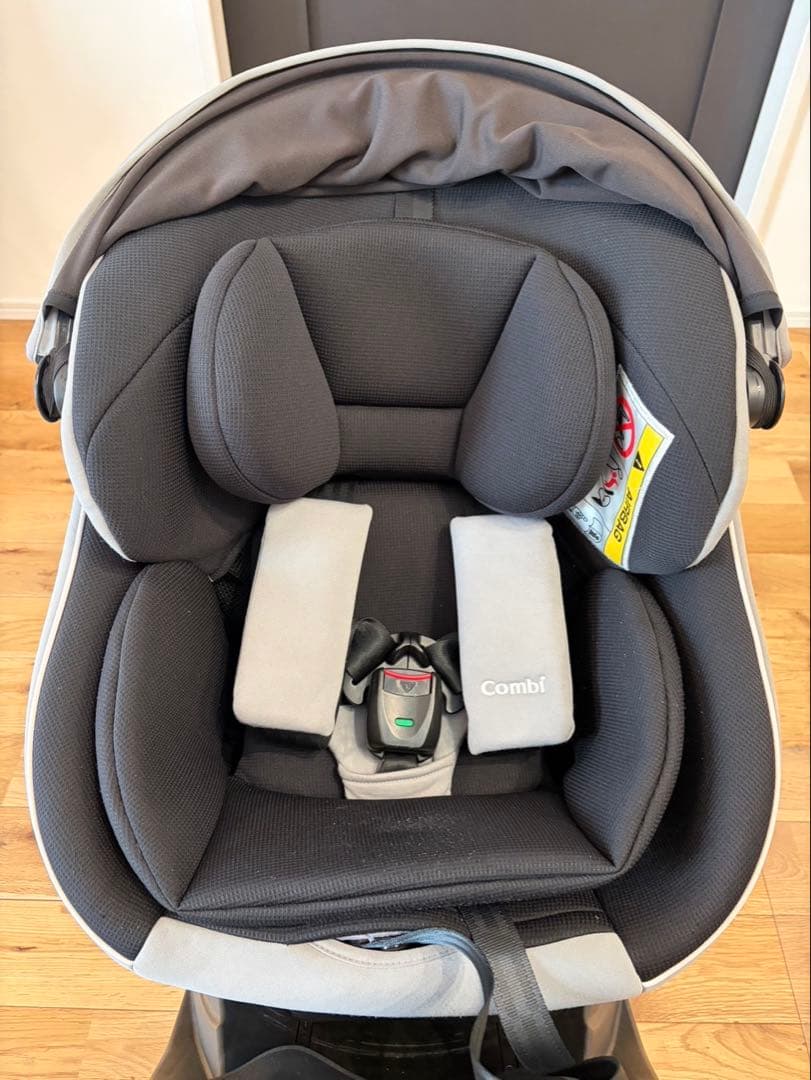 コンビ チャイルドシート クルムーヴ スマートLight ISOFIX2023年