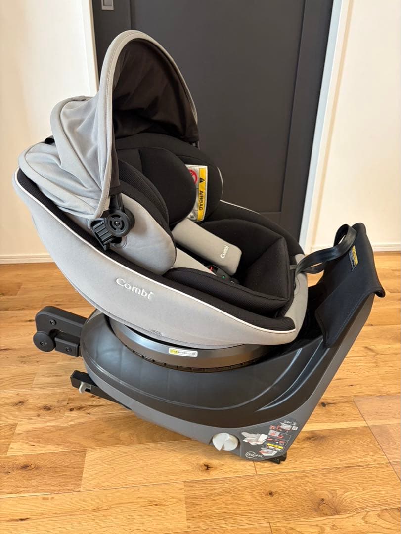 コンビ チャイルドシート クルムーヴ スマートLight ISOFIX2023年