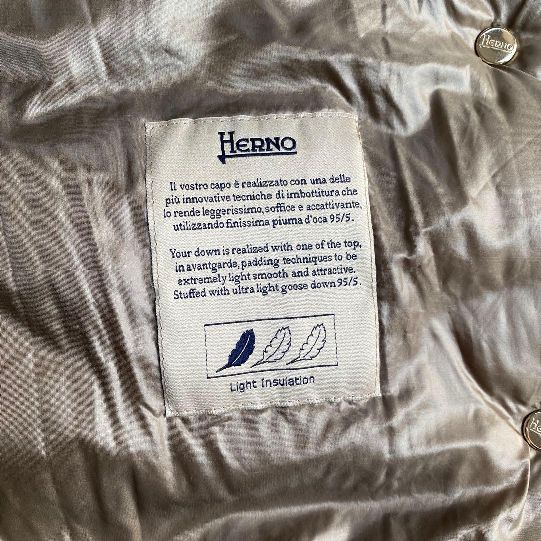 HERNO ヘルノ ベージュ ダウンベスト イタリア製 光沢感 立ち襟 Lサイズ