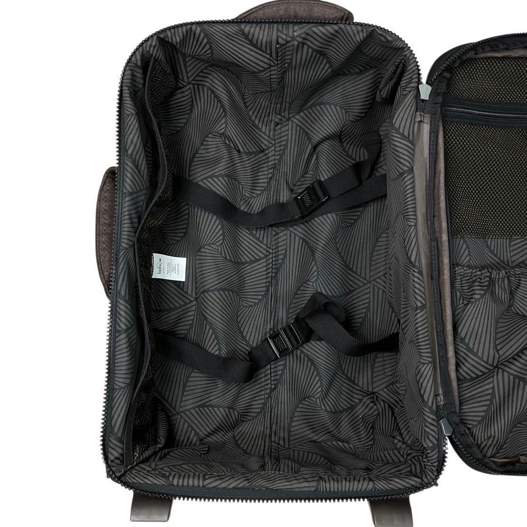 Kipling キプリング　キャリーバッグ　キャリーケース　パイソン柄　チャーム