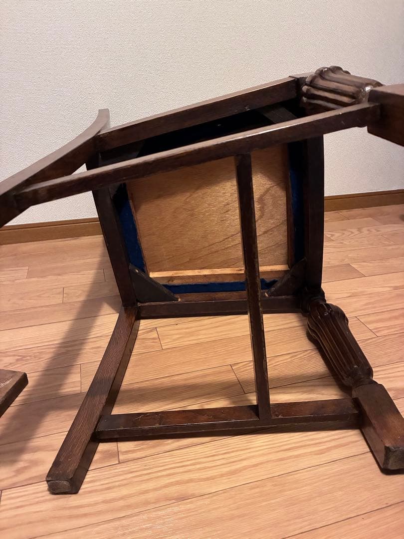 景虎　イギリスアンティークの椅子