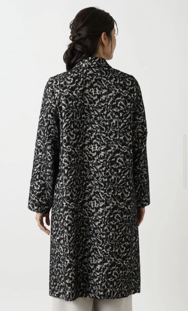 【新品】レリアンプラスハウス　ロングコート定価154,000円