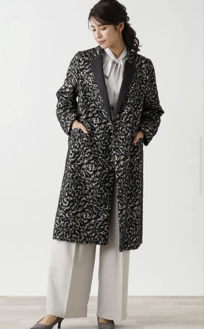 【新品】レリアンプラスハウス　ロングコート定価154,000円