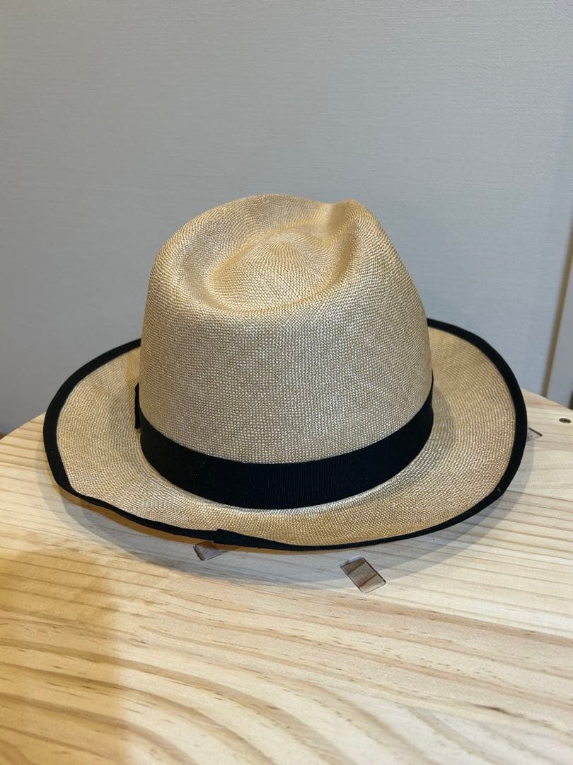 マーガレットハウエル 麦わら フェドーラハット 黒リボン付き