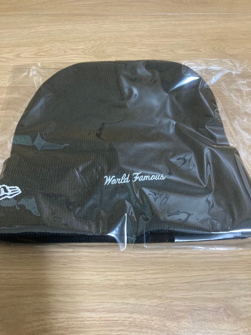 New Era® Box Logo Beanie Black