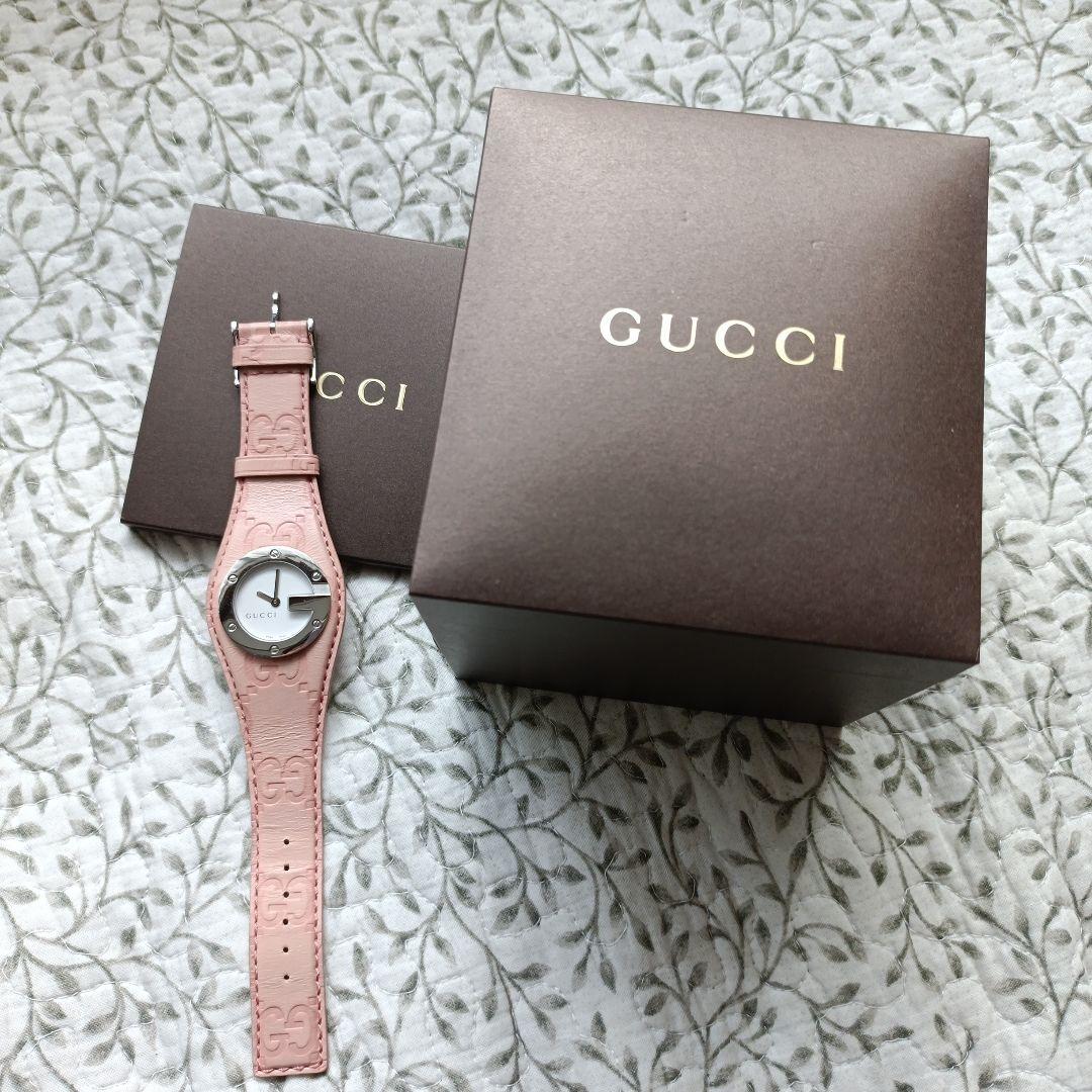 GUCCI ピンクレザー クォーツ腕時計 201R5