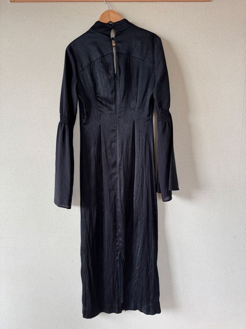 【knuthmarf】ブラック フレアスリーブ ワンピース