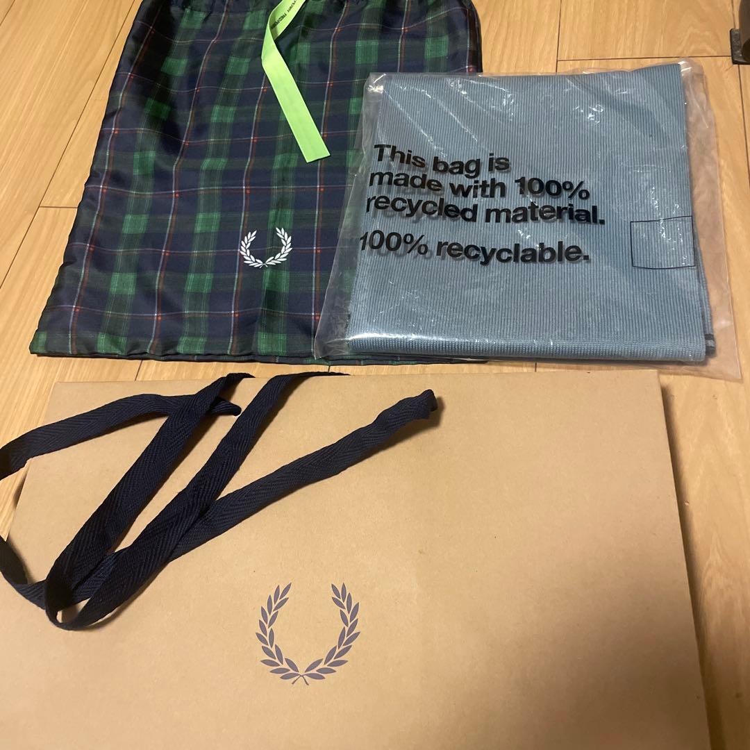 FRED PERRY フレッドペリー マフラー ライトブルー