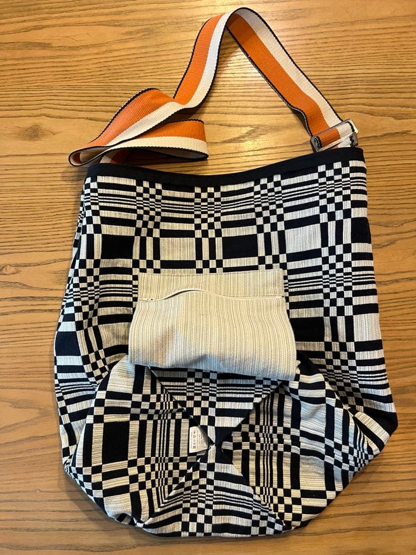 ぷーちゃんさん♪ ヨハンナグリクセン　テトラサック