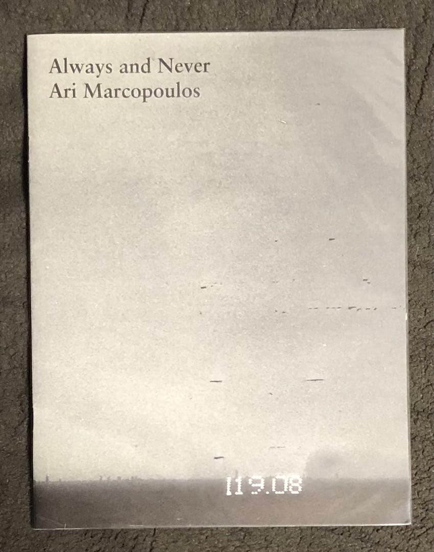 絶版‼️ Ari Marcopoulos 写真集