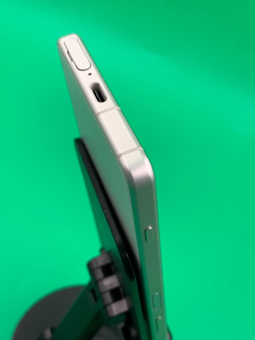 ★美品 Xperia 5 IV 128GB SIMフリー KDDI SOG09。