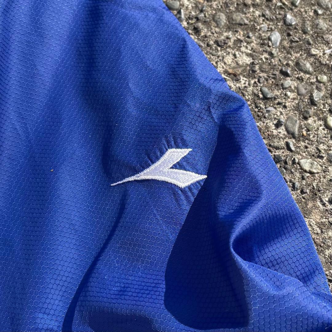 DIADORA 各所ロゴ刺繍入り 大きめ 2枚生地 古着 フルジップジャケット