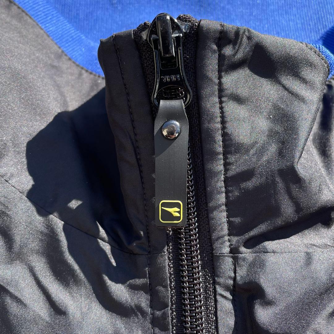 DIADORA 各所ロゴ刺繍入り 大きめ 2枚生地 古着 フルジップジャケット