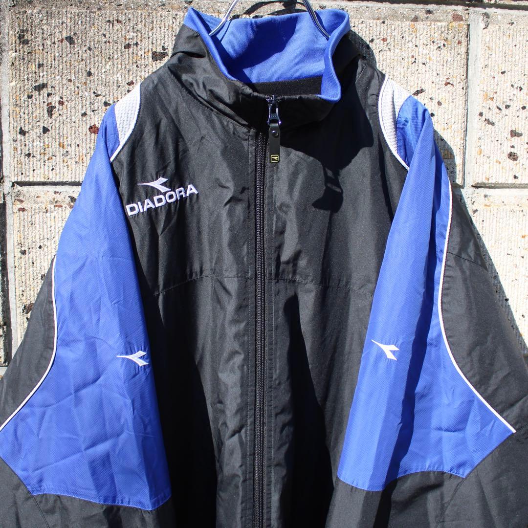 DIADORA 各所ロゴ刺繍入り 大きめ 2枚生地 古着 フルジップジャケット